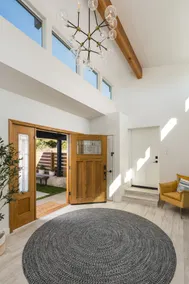 MidCentury Modrn Coastal Retreat w/Hot Tub & views - Image 5