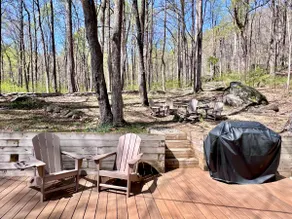 Riverfront • 10 acre woods • 4BR 3BA • sleeps 10 - Image 5