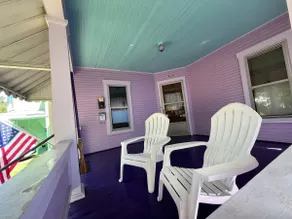 The Purple Porch Apartment - Image 2