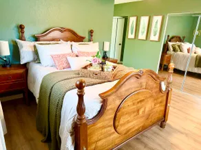 3BR Georgetown Home | Downtown Square + Lake - Image 3