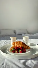 Modern bright studio - Image 2