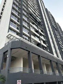 Trident Tower Skyline View, WiFi, 2BHK - Image 5