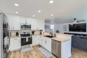 Gorgeous 5BR Gem w/ Arcade•Lackland BMT•Seaworld•! - Image 5