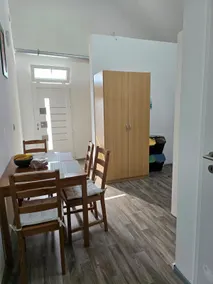 Vacation rental, fitter's room, bike path station - Image 5