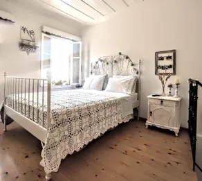 Cozy, Traditional Hideaway - Image 3