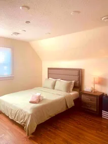 A cozy well-equipped family suite, Netflix Wifi350 - Image 2
