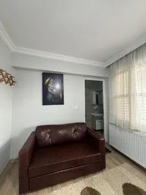 Comfortable and Stylish Hostel Room - Image 2