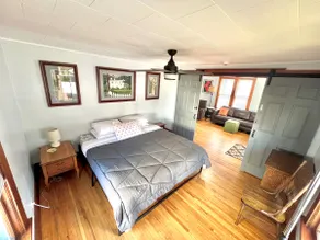 Pet friendly home with fenced backyard. - Image 3