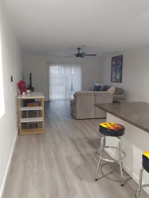 New Modern Home 4beds 2.5 bath - Image 4
