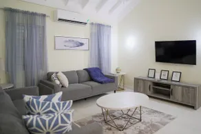 Modern, Family 3BR w/ Pool & Gym - Image 2