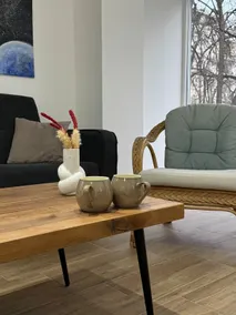 NEW 2BR + 1 Apartment | Free Parking & FAST Wi-Fi - Image 5