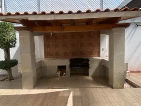 Spacious and beautiful house - Image 4