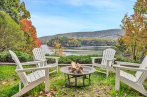 Lake Haven - Hot Tub! Mountain Views! - Image 4