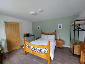 Barlings - Image 3