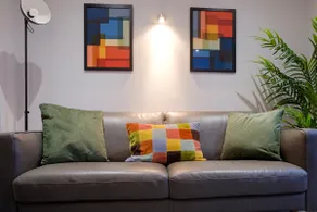 Vibrant 2 Bed | FREE Parking | Bawtry Rd Doncaster - Image 3
