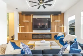 New LUX Modern 3BR Home|Heated Pool/Spa &Mini-Golf - Image 3
