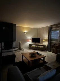 Warm and bright accommodation with parking - Image 5