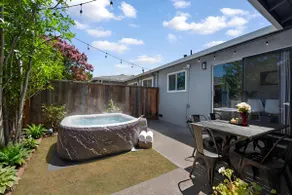 [NEW] Family Fun: Hot Tub, Gym, 2 Kings+2 Queens - Image 2