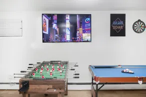 Free Parking Modern Duplex near NYC /Gym/GameRoom - Image 3