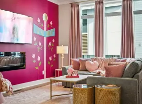 The Swiftie Suite: Rooftop Deck - Image 4