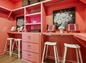 The Swiftie Suite: Rooftop Deck - Image 5