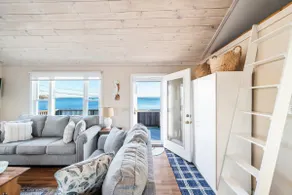 Oceanside Cottage with Private Beach - Image 2