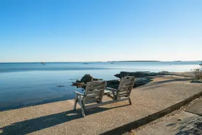 Oceanside Cottage with Private Beach - Image 4