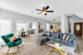Newly remodeled 5BR w/pool 15 min to DFW airport• - Image 4