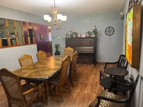 Spacious “El Cortez” home in town on two acres - Image 4