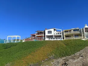 Oceanview apartment (no children under 12) - Image 5