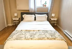 Cozy Riverview Studio - Image 3