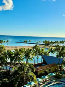 Oceanfront Luxury condo, Paradise + free parking. - Image 2