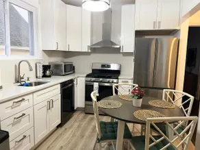 Scranton Valley! Lovely 2-Bedroom Apartment - Image 4