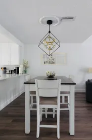 Modern Waterway 2BR w/Parking & Wifi in Palm Aire - Image 4