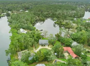 River Getaway in Fairhope - Image 2