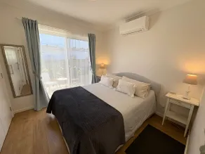 Greenhills Beach Guesthouse with Parking Space - Image 4