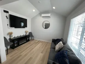 Private/Relaxing New Guest House & Fast Wi-Fi - Image 2