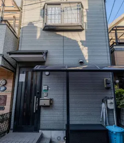 Hatsune: Comfortable 3LDK, 3 toilets, 2 bathrooms, 5-minute walk to Sennichimae Line Shin-Fukae Station - Image 2