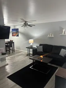 Cozy 3 bedroom home Close to the husky refinery! - Image 4