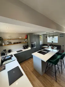 Charming cottage beach stay - Image 4