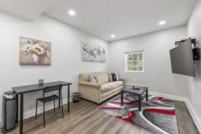 Private Apt found in DC Suburbs. - Image 5