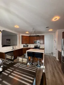 Spacious Home w/ EV Charger Perfect for Families - Image 5