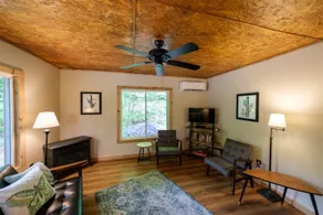 Kim's Retreat: 3BR w/Hot Tub - Image 4