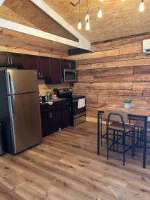 Beautiful Private Retreat - Image 4