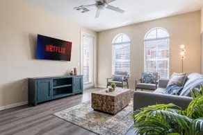 Charming Home-3Mi to Disney-Free Parking + Pool - Image 2