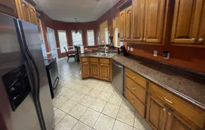 Bright & cozy 3 bedroom home - Image 4