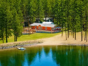 2 Acres 2 Homes Lake Front! - Image 3