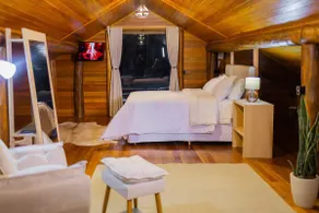 Cabin in the Auler Space Mountains - Image 5