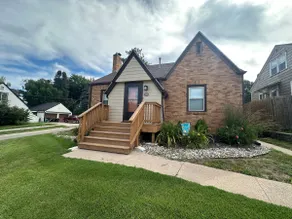 Pierce:Well Appointed Group Home w/ Kings & Queens - Image 2