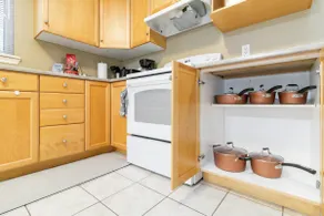 Great location Comfortable Spacious 3 Bedroom Hme - Image 5